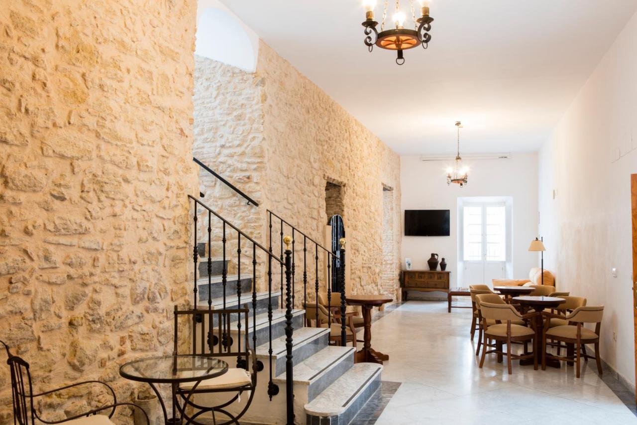 Hotel Tugasa Casa Palacio Medina Sidonia Экстерьер фото