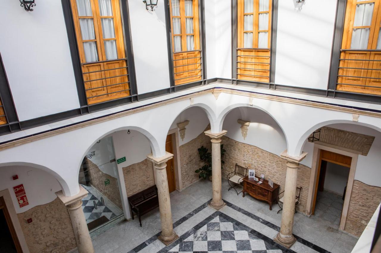 Hotel Tugasa Casa Palacio Medina Sidonia Экстерьер фото