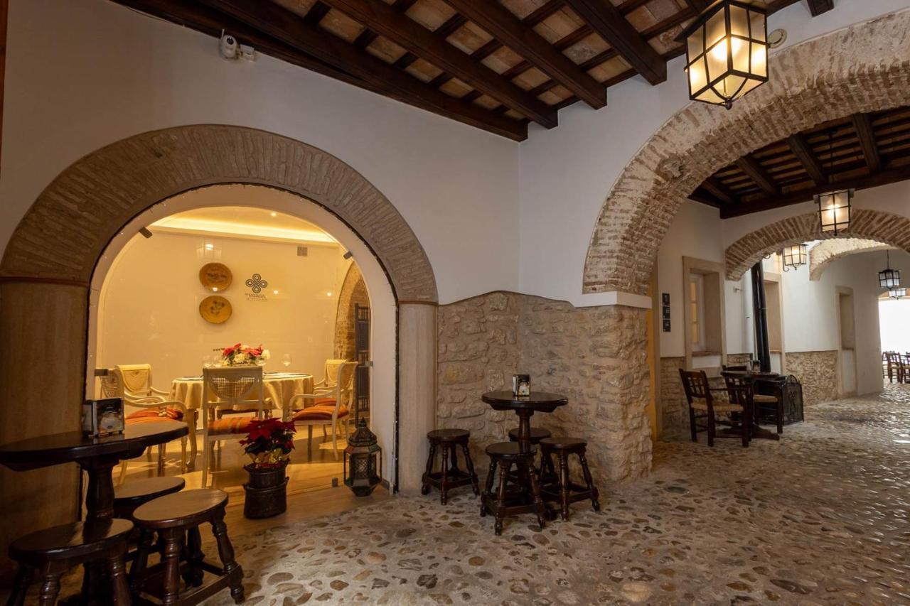 Hotel Tugasa Casa Palacio Medina Sidonia Экстерьер фото