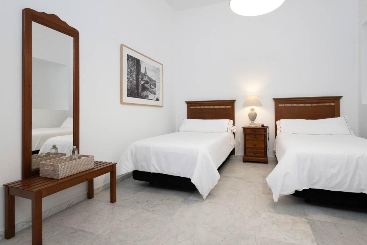 Hotel Tugasa Casa Palacio Medina Sidonia Экстерьер фото